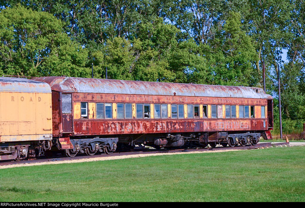 Royal American Shows ex Pullman Glen Alta (6-3 sleeper) 